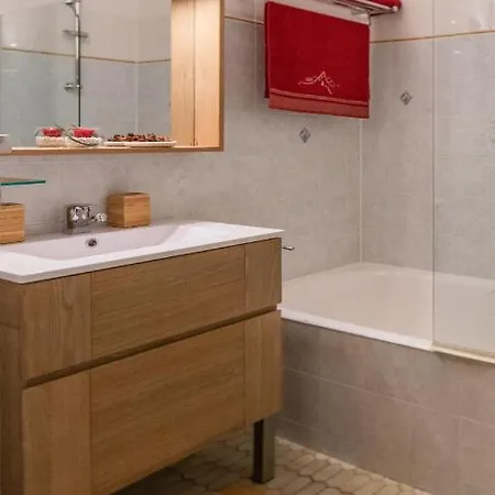 Apartment Aux Pieds Des Pistes, Les 2 Alpes *